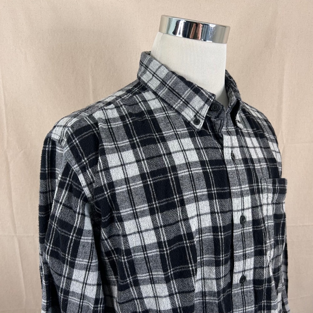 L.L. Bean XL Traditional Fit Flannel Shirt Black White Plaid 100% Cotton Mens